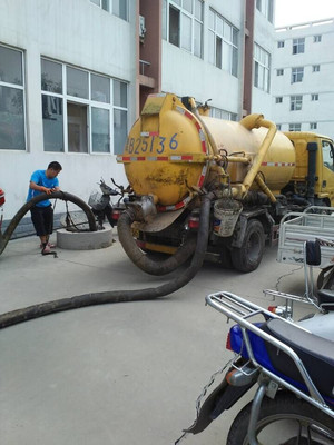 天津东丽区管道疏通服务 高压清洗、管道清淤与化粪池清理的专业解决方案